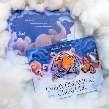 Every Dreaming Creature - Brendan Wenzel [KSIĄŻKA]