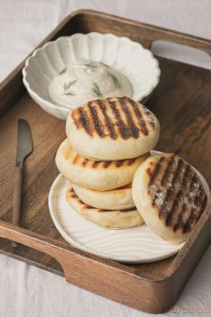 Good Looking Cooking - Olivia Burt [KSIĄŻKA]