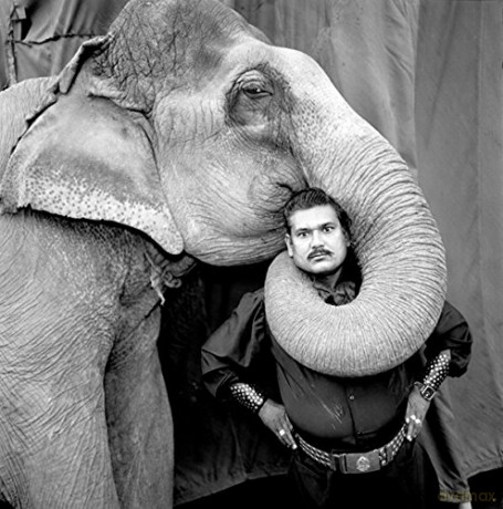 Mary Ellen Mark On The Portrait/Moment - Mary Ellen Mark [KSIĄŻKA]