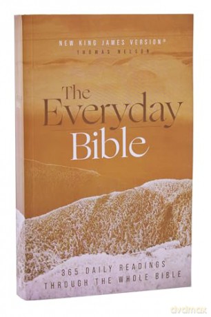 Nkjv The Everyday Bible Paperback Red Le [KSIĄŻKA]
