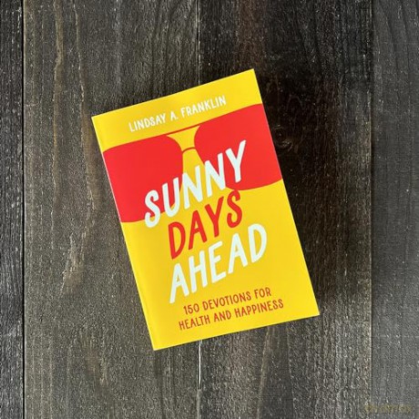 Sunny Days Ahead - Franklin Lindsay [KSIĄŻKA]