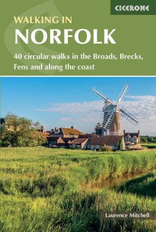 Walking In Norfolk - Laurence Mitchell [KSIĄŻKA]