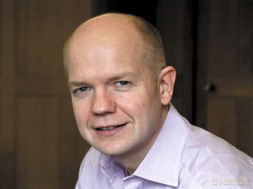 William Pitt The Younger - William Hague [KSIĄŻKA]