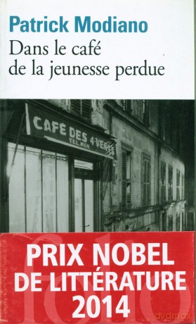 Dans le cafe de la jeunesse perdue - Patrick Modiano [KSIĄŻKA]
