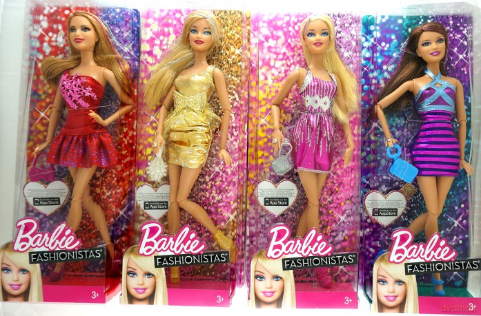 BARBIE Lalka Barbie Fashionistas Y5908