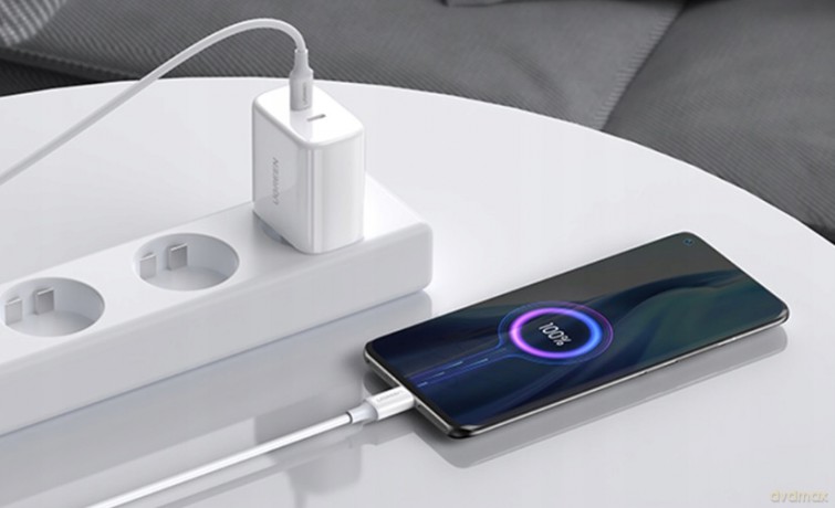Ugreen ładowarka sieciowa 2x USB Typ C 40W Power Delivery biały (10343)