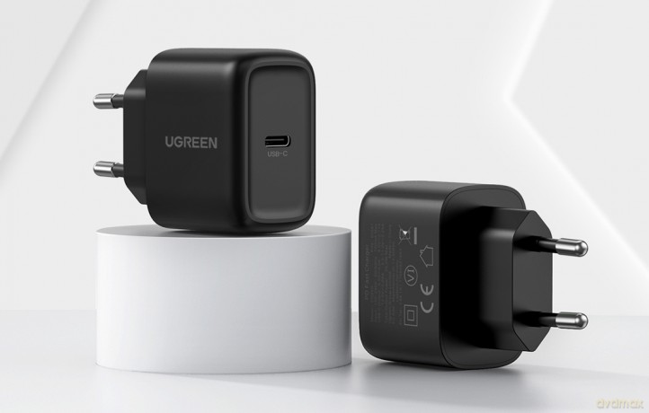 Ugreen ładowarka sieciowa USB Typ C 25W Power Delivery + kabel USB Typ C 2m czarny (50581)