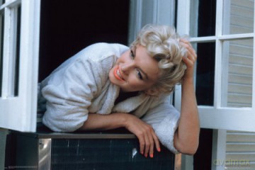 Marilyn Monroe W Oknie [PLAKAT]
