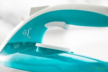 Tefal - Freemove Wireless Steam Iron (FV6520)