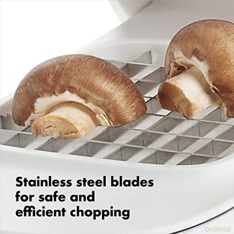 OXO - Chopper With Easy-Pour Opening (X-11122600)