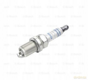 Świeca zapłonowa Bosch 0 242 235 667 Opel Peugeot Nissan Mitsubishi Chevrolet