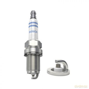 Świeca zapłonowa Bosch 0 242 235 797 Opel Audi Fiat Nissan Skoda VW Seat Volvo