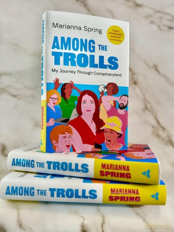 Among The Trolls - Marianna Spring [KSIĄŻKA]