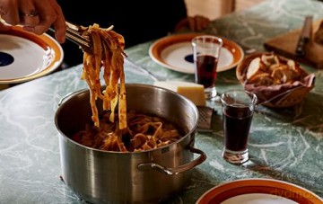 At Nonnas Table - Paola Bacchia [KSIĄŻKA]