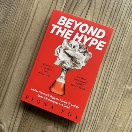 Beyond The Hype - Fiona Fox [KSIĄŻKA]