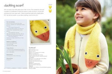 Cute Knitted Animal Scarves, Socks, and More: 35 fun and fluffy creatures to knit and wear - Fiona Goble [KSIĄŻKA]