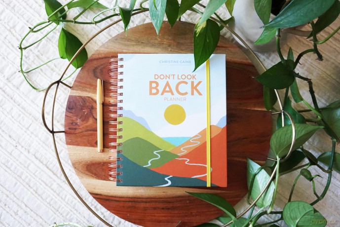 Dont Look Back Planner Hb - Caine Christine [KSIĄŻKA]