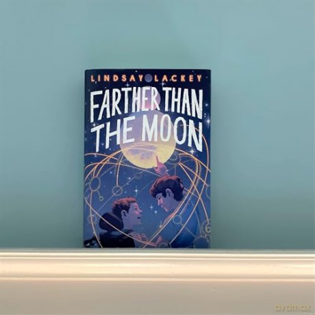 Farther Than The Moon - Lindsay Lackey [KSIĄŻKA]