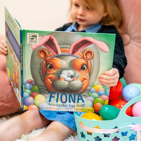 Fiona And The Easter Egg Hunt - Cowdrey Richard [KSIĄŻKA]