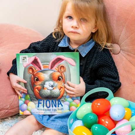 Fiona And The Easter Egg Hunt - Cowdrey Richard [KSIĄŻKA]