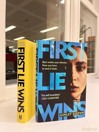 First Lie Wins - Ashley Elston [KSIĄŻKA]