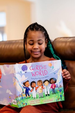 Girls Of The World Doing More Than Ever - Linsey Davis [KSIĄŻKA]
