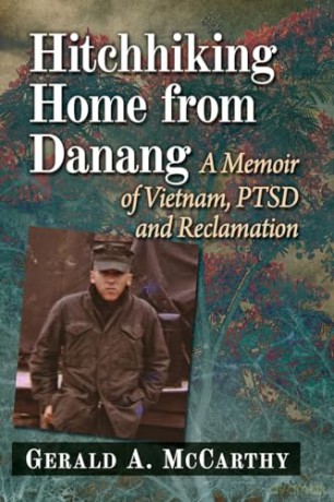 Hitchhiking Home From Danang [KSIĄŻKA]