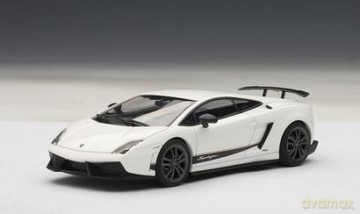 Autoart Lamborghini Gallardo Lp5704 [ZABAWKA]