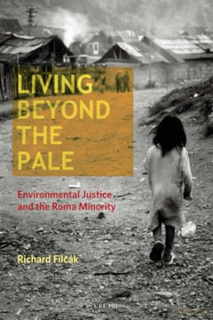 Living Beyond The Pale - Richard Filcak [KSIĄŻKA]