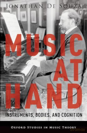 Music At Hand [KSIĄŻKA]