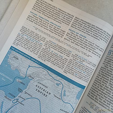 NKJV, MacArthur Study Bible, 2nd Edition, Genuine Leather, Black, Thumb-indexed, Comfort Print: Unleashing God's Truth One Verse at a Time - John Macarthur [KSIĄŻKA]