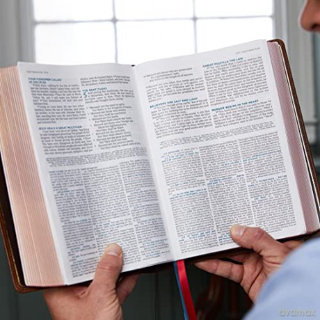NKJV, MacArthur Study Bible, 2nd Edition, Genuine Leather, Black, Thumb-indexed, Comfort Print: Unleashing God's Truth One Verse at a Time - John Macarthur [KSIĄŻKA]