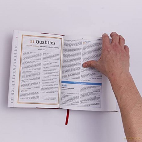 NKJV, Maxwell Leadership Bible, Third Edition, Compact, Leathersoft, Black, Comfort Print: Holy Bible, New King James Version [KSIĄŻKA]