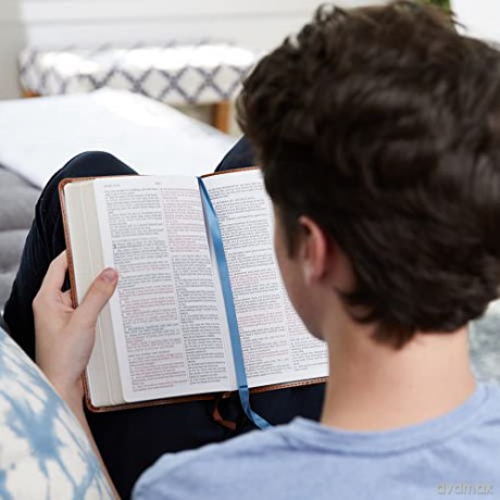 NKJV, Thinline Bible, Leathersoft, Black, Red Letter, Comfort Print: Holy Bible, New King James Version [KSIĄŻKA]
