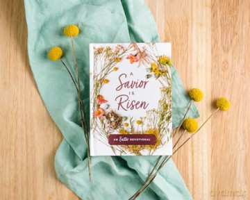 Savior Is Risen An Easter Devotional - Susan Hill [KSIĄŻKA]