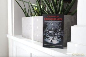 SCARY BOOK OF CHRISTMAS LORE: 50 Terrifying Yuletide Tales from Around the World - Tim Rayborn [KSIĄŻKA]