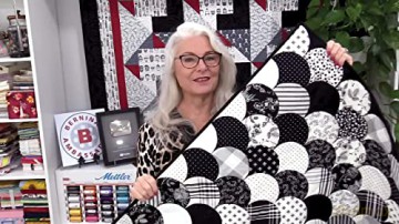 Sew Very Easy Quilt-As-You-Go Clamshells: 5 classic projects, amazingly fast results - Laura Coia [KSIĄŻKA]