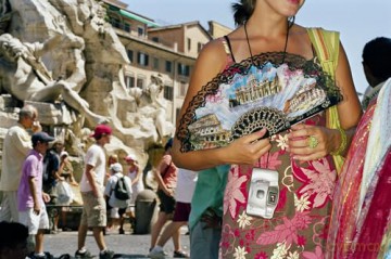 Small World - Martin Parr [KSIĄŻKA]
