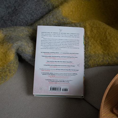 The Next New Syrian Girl - Ream Shukairy [KSIĄŻKA]