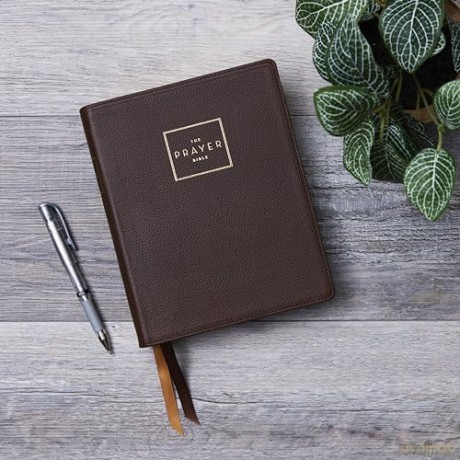 The Prayer Bible: Pray God's Word Cover to Cover (NKJV, Brown Genuine Leather, Red Letter, Comfort Print): Nkjv, the Prayer Bible, Genuine Leather, Brown, Red Letter, Comfort Print [KSIĄŻKA]