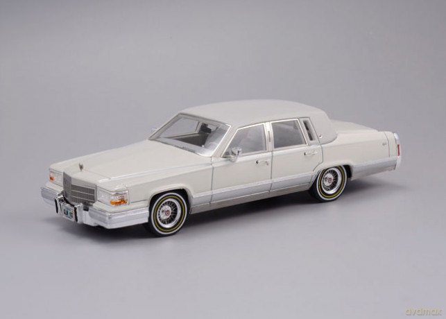 Glm Cadillac Brougham 1991 (white) [ZABAWKA]