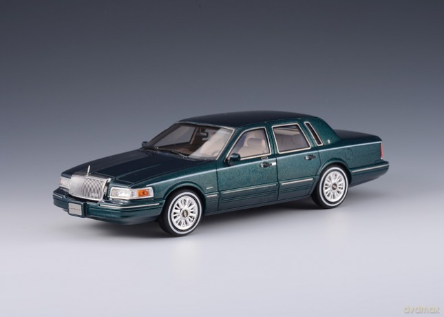 Glm Lincoln Town Car 1997 (green) [ZABAWKA]