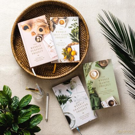 Weekly Habits Project: A Challenge to Journal, Reflect, and Make Tiny Changes for Big Results (The Weekly Project Series) - Zondervan, [KSIĄŻKA]