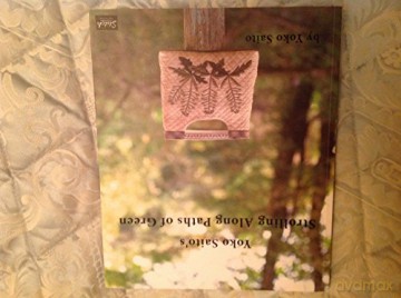 Yoko Saito's Strolling Along Paths of Green - Yoko Saito [KSIĄŻKA]