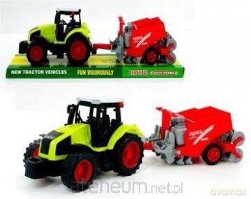 Traktor z maszyną rolniczą
