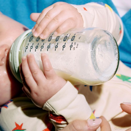 TOMMEE TIPPEE Butelka szklana 250 ml CTN TTP 42243890