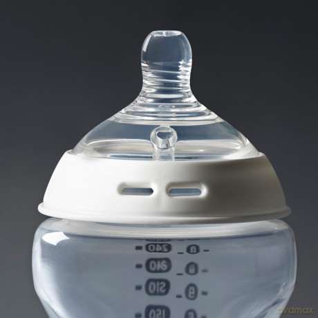 TOMMEE TIPPEE Zestaw 2 smoczków VARI FLOW CTN TTP 424587