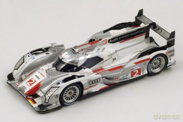 Spark Audi R18 Etron Quattro #2 [ZABAWKA]