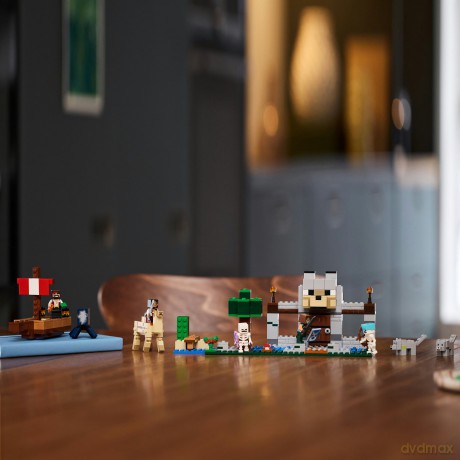 LEGO Minecraft Rejs Statkiem Pirackim (21259) [KLOCKI]