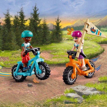 LEGO Friends Przytulne Domki Na Letnim Obozie (42624) [KLOCKI]